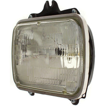 Load image into Gallery viewer, 1995-1997 Toyota Tacoma Fender - Assembly (5310035340)