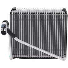 Load image into Gallery viewer, 2010-2013 Kia Soul Radiator (971402K000)