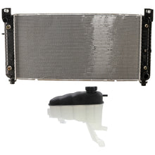 Load image into Gallery viewer, 2007-2014 GM Radiator (22840115)