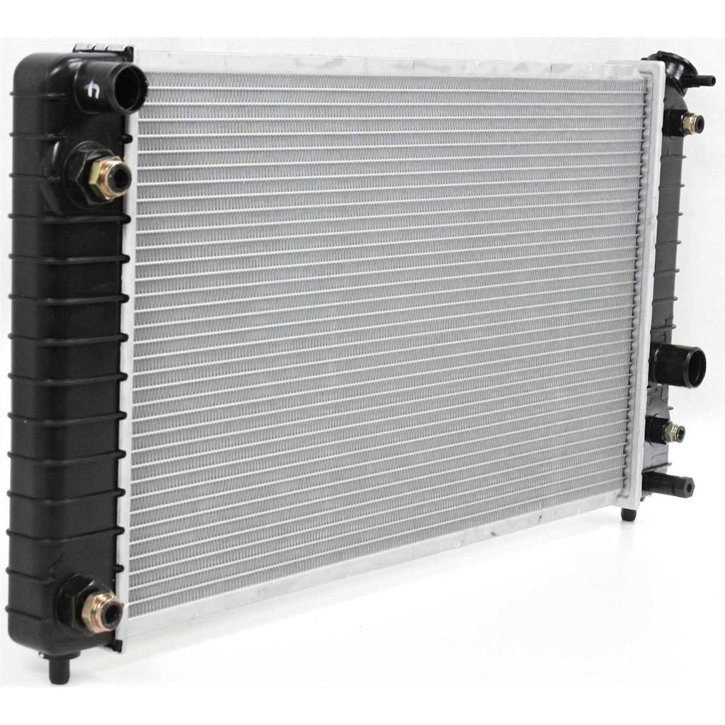 1996-2005 Chevrolet, GMC, Isuzu & Oldsmobile Radiator - 4.3L (52472963)