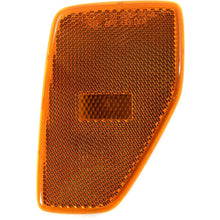 Load image into Gallery viewer, 2006-2010 Hummer H3 &amp; H3T Side Marker Light - Front, Left (15873638)