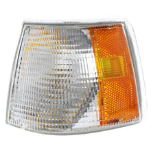 Load image into Gallery viewer, 1993-1997 Volvo 850 Side Marker Light - Driver Side (68177690)