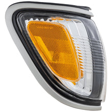 Load image into Gallery viewer, 2001-2004 Toyota Tacoma Side Marker Light - Passenger Side (8161004090B0)