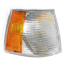 Load image into Gallery viewer, 1993-1997 Volvo 850 Side Marker Light - Right (68177740)