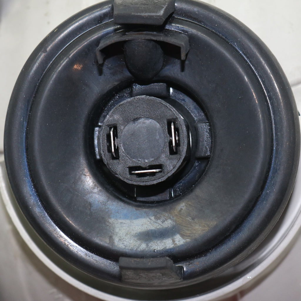 2001-2004 Toyota Tacoma Headlights - Right (8111004110)