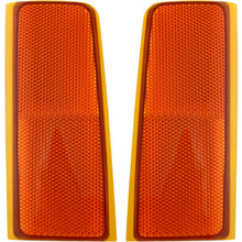 Load image into Gallery viewer, 1999-2002 GM Reflectors - Front, Driver &amp; Passenger Side (5974342)