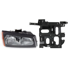 Load image into Gallery viewer, 2003-2007 Chevrolet Headlight - Passenger Side (10396912)