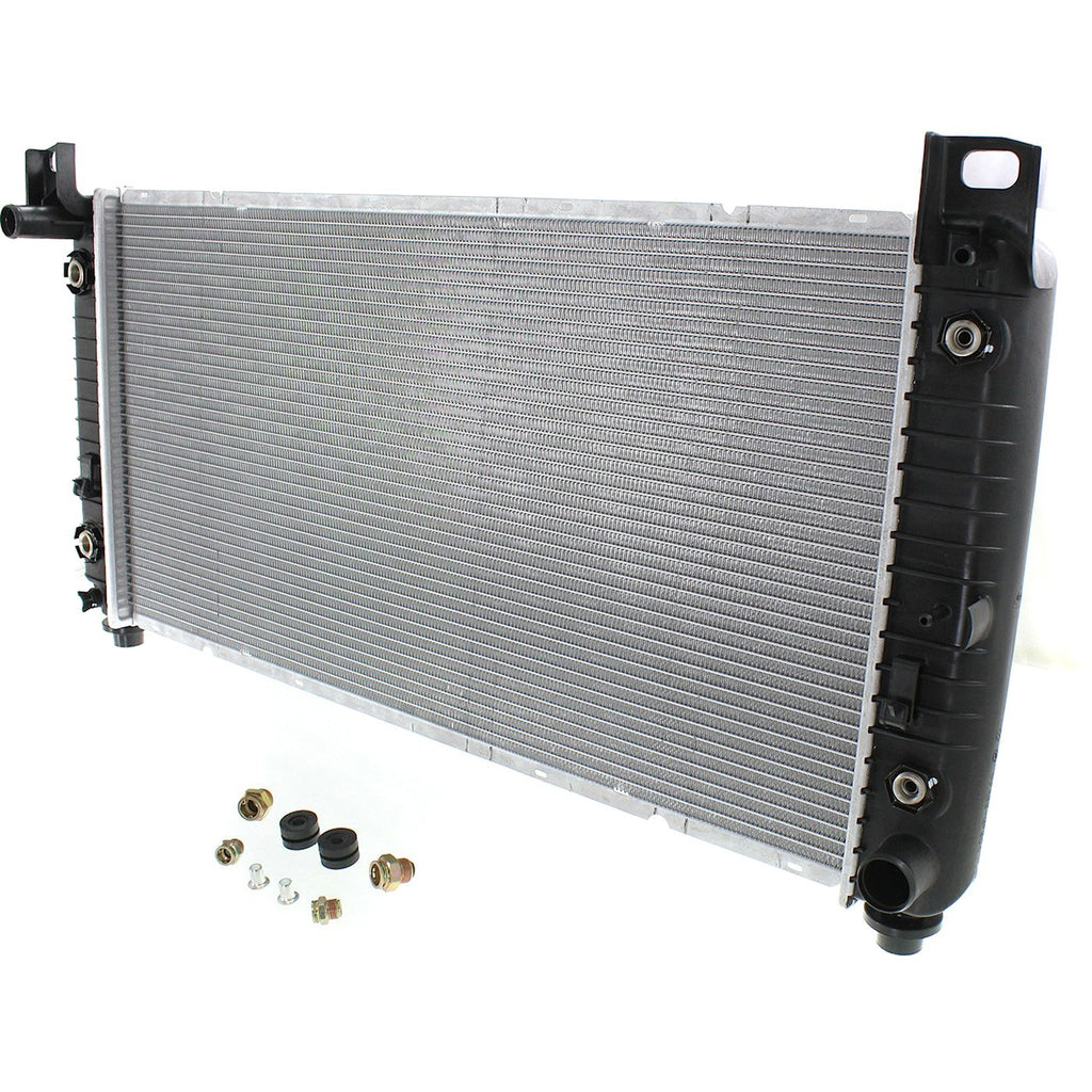 2005-2013 GM Radiator (22840115)