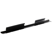 Load image into Gallery viewer, 2004-2007 GM Rocker Panels - Driver &amp; Passenger Side (17734526)