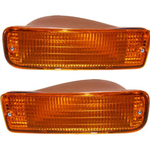 Load image into Gallery viewer, 1996-1998 Toyota 4Runner Turn Signal Light - Front (8151035120)