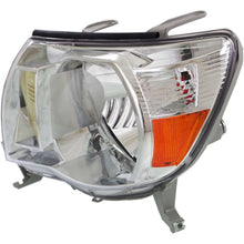 Load image into Gallery viewer, 2005-2011 Toyota Tacoma Fender Flare (5211904040)