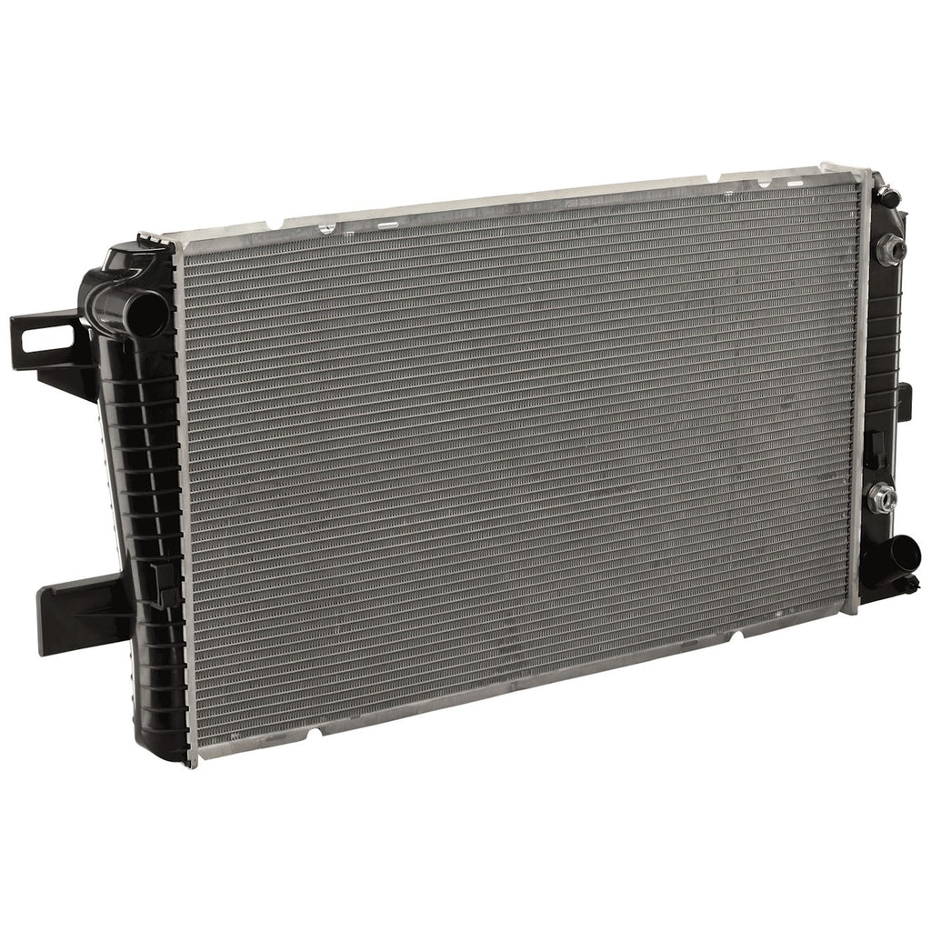 2001-2005 GM Radiator - 6.6L (89018318)