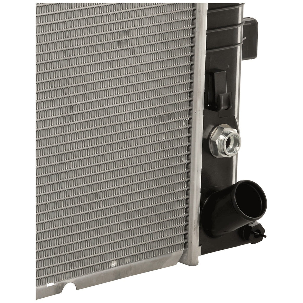 2001-2005 GM Radiator - 6.6L (89018318)