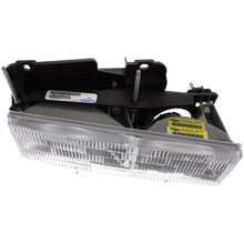 Load image into Gallery viewer, 1994-2000 Chevrolet Grille (15981106)
