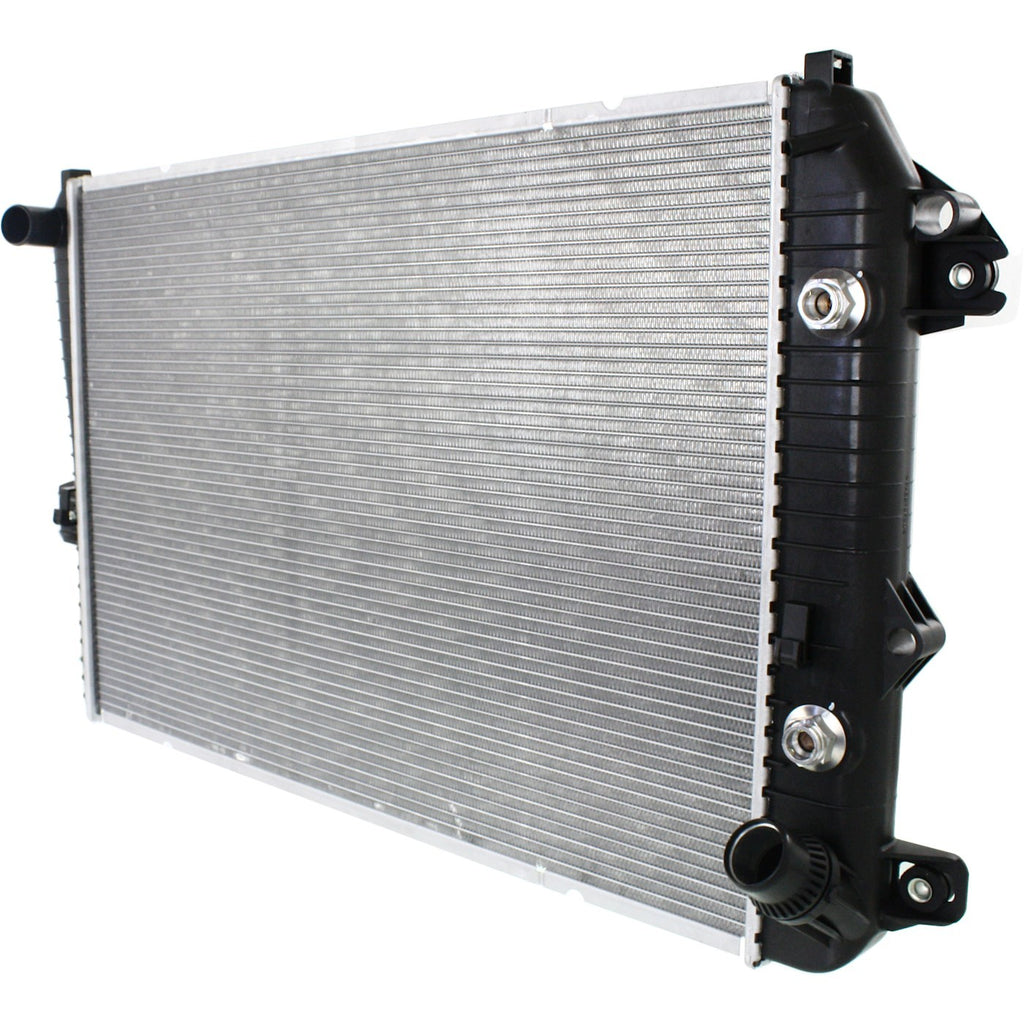 2006-2010 GM Radiator - 6.6L (15914079)