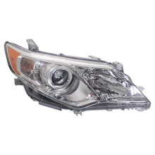 Load image into Gallery viewer, 2012-2014 Toyota Camry Fender - Halogen, Right, Assembly (8111006470)