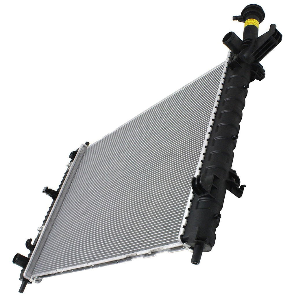 2007-2016 GM Radiator (23347008)