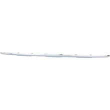 Load image into Gallery viewer, 2021-2023 Nissan Rogue Grille Trim - Lower (620726RA0A)