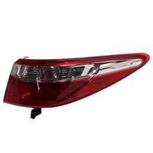 Load image into Gallery viewer, New Tail Light Direct Replacement For CAMRY 15 - 17 TAIL LAMP RH, Outer, Assembly, SE/LE/XLE Models - CAPA TO2805121C 8155006640 - US AUTO PARTS PLUS