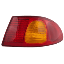 Load image into Gallery viewer, New Tail Light Direct Replacement For COROLLA 98 - 02 TAIL LAMP RH, Outer, Assembly TO2801121 8155002070 - US AUTO PARTS PLUS