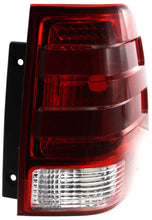 Load image into Gallery viewer, New Tail Light Direct Replacement For EXPEDITION 03 - 06 TAIL LAMP RH, Lens and Housing FO2801166 2L1Z13404AB - US AUTO PARTS PLUS
