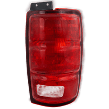 Load image into Gallery viewer, New Tail Light Direct Replacement For EXPEDITION 97 - 02 TAIL LAMP RH, Lens and Housing FO2801119 F75Z13404AC - US AUTO PARTS PLUS