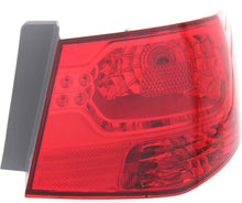 Load image into Gallery viewer, New Tail Light Direct Replacement For FORTE 10 - 13 TAIL LAMP RH, Outer, Assembly, Sedan - CAPA KI2805101C 924021M010 - US AUTO PARTS PLUS
