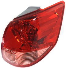 Load image into Gallery viewer, New Tail Light Direct Replacement For MATRIX 03 - 04 TAIL LAMP RH, Lens and Housing TO2819118 8155102210 - US AUTO PARTS PLUS