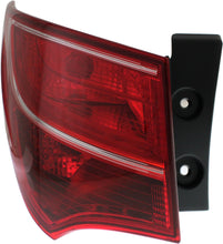 Load image into Gallery viewer, New Tail Light Direct Replacement For SANTA FE 13 - 16 TAIL LAMP LH, Outer, Assembly, Halogen/Bulb Type, Sport Model HY2804123 924014Z000 - US AUTO PARTS PLUS