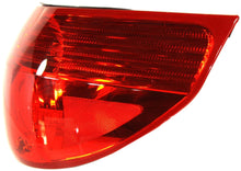 Load image into Gallery viewer, New Tail Light Direct Replacement For SIENNA 06 - 10 TAIL LAMP RH, Outer, Assembly TO2805102 81550AE020 - US AUTO PARTS PLUS