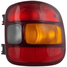 Load image into Gallery viewer, New Tail Light Direct Replacement For SIERRA P/U 99 - 03 TAIL LAMP RH, Lens and Housing, Stepside GM2801136 19169013 - US AUTO PARTS PLUS