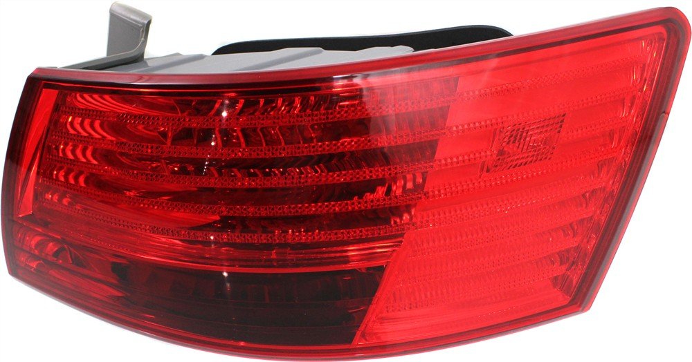New Tail Light Direct Replacement For SONATA 08 - 10 TAIL LAMP RH, Outer, Assembly, From 12 - 17 - 07 HY2805115 924020A500 - US AUTO PARTS PLUS