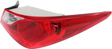 Load image into Gallery viewer, New Tail Light Direct Replacement For SONATA 11 - 14 TAIL LAMP RH, Outer, Assembly, Bulb Type, Exc. Hybrid Model HY2805116 924023Q000 - US AUTO PARTS PLUS